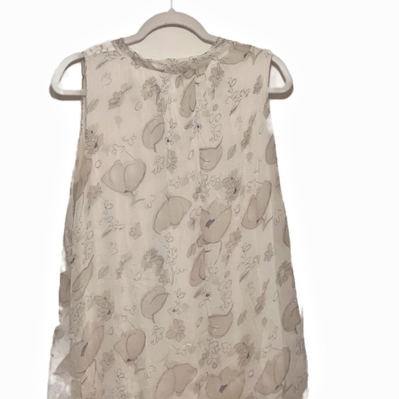 100% silk sleeveless blouse Cream with tan flowers size large - Picture 3 of 4